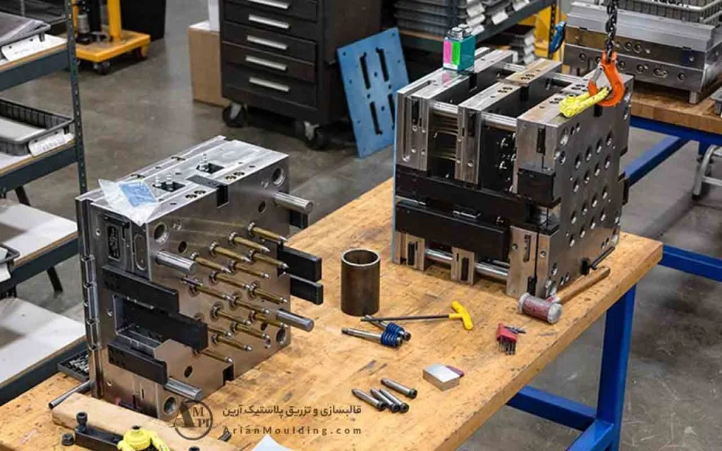 قالب پلاستیک سه صفحه ای